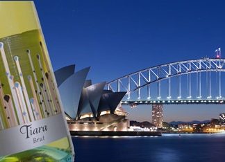 Background photo: Jacques Grießmayer