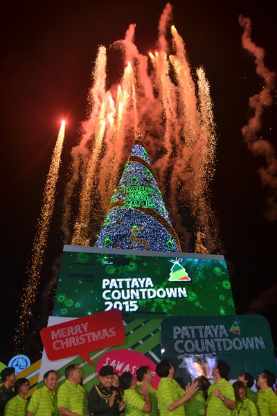 Fireworks seem to be coming out from the top of the Christmas tree at Bali Hai.