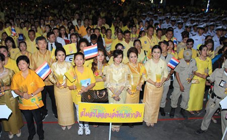 The Lions Club of Pattaya-Taksin was one of many clubs and organizations to participate in the commemoration.