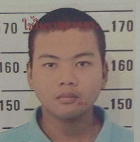 Police are looking for Nattaporn Klinhom, 20, for crashing his white Chevrolet Colorado into the back of a parked songthaew around 10 p.m. Dec. 1 on Sukhumvit Road near the Soi Chaiyapruek intersection.