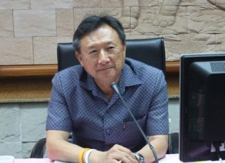 Pracha Taerat, chairman of the NRC’s committee on public participation and public hearings, hosts a public forum in Chonburi to take input on national reform measures.