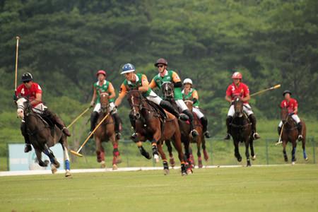 Teams battle for honours in the La Posta Cup at the Thai Polo & Equestrian Club, Sunday, November 30.