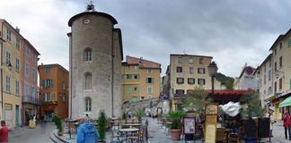 The centre of Hyères (Photo: Bichot de Paris).