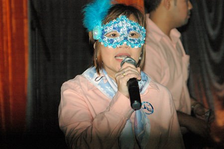 TAT Pattaya Director Suladda Sarutilavan thanks everyone for helping to promote activities of the TAT Pattaya office and strengthen the relationship between agencies.