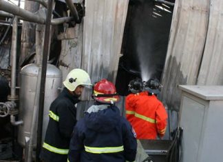 Firefighters took about 30 minutes to extinguish an oil fire at Everfrank Technology Co. in Huay Kai Nao village.