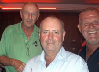 Bob Watson (centre) with Colin Davis (left) and Freddy Starbeck.