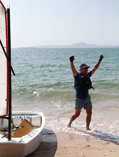 Mark Tchelistcheff celebrates victory.