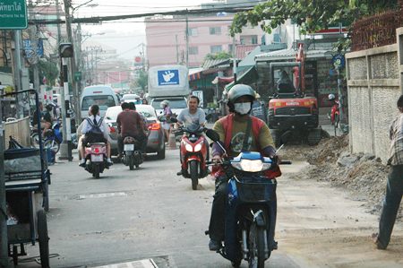 People might want to avoid commuting through Soi Khopai during construction.