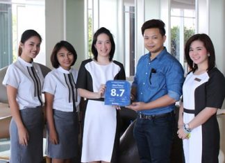 (L to R) Hilton Pattaya Marketing Communications Executive Amara Yaidee, Hilton Pattaya Reservation Supervisor Nongluck Nakkiaw, Hilton Pattaya Director of Business Development Phatrarika Phatraprasit, Booking.com Account Manager Hotels Navin Mahanuchit, and Hilton Pattaya Marketing Communications Manager Kullanit Naklekha.