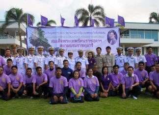 Community minded citizens join sailors and naval officers preparing to hit the beaches for a cleanup in honor of HRH Princess Sirindhorn’s 60th birthday.