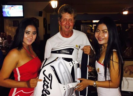 Gerd Riedler (centre) was the winner of A- Flight.