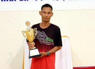 Thosphol Kumkongkhaew was the winner of the 2nd Fitz Club squash tournament at the Royal Cliff Beach Resort in Pattaya on March 14.