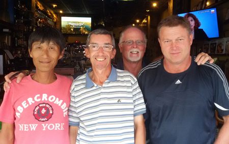 Kenny, Nick, Dave and John après golf back at TGC.