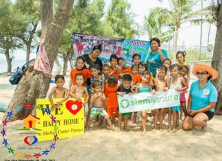 Dongtang Beach is now a good deal cleaner thanks to a team of kids and tots from Happy Home by Shelter Center Pattaya.