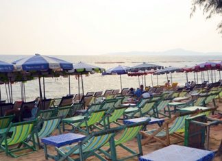 Dongtan Beach was nearly deserted April 15.
