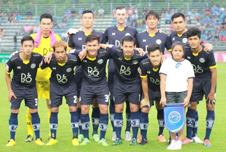 Pattaya United FC line up for their Yamaha Division 1 match against Krabi FC at the Nongprue Stadium in Pattaya, Saturday, April 25.