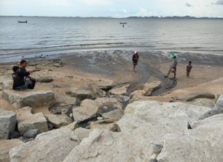 Naklua residents are demanding that Pattaya address a long-running problem of raw sewage flowing into the sea at the north end of town.