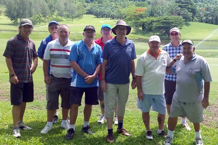 The Growling Swan crowd at Wangjuntr.