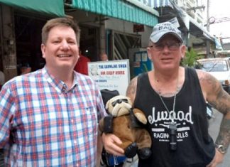 David Deire (left) with Tony Campbell.