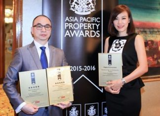 PACE representatives Songphon Chaovanayothin, Senior Executive Vice President (left), and Narumon Juthaprateep, Head of Public Relations and Corporate Communications (right), received the awards in Kuala Lumpur, Malaysia.