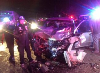 2 die in Rayong pickup-big rig collision Two people were killed when their pickup truck collided with a tractor-trailer on Highway 36 in Rayong.