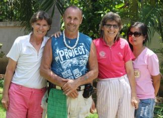 Esther, Gerry, Jolanda and Nisa all working together.