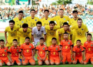 Pattaya United FC line up before their Thai Division 1 fixture against Pichit FC at the Pichit Stadium, Saturday, June 20. (Photo/Pattaya United FC)