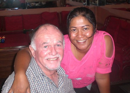 Friday’s winner Rungratree Puangsal (right) with Charlie Cox.