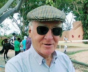 Peter coaching his New Zealand imported horse “Cash-in” at a Horseshoe Point Pattaya Competition in 2014.