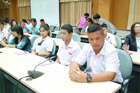 This workshop gave groups an opportunity to understand rules and duties outlined in the National Child and Youth Development Promotion Act of 2007.