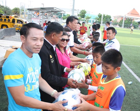A charity football tournament raised 24,000 baht to purchase sporting gear and equipment for young members of the Pattaya Football Club.