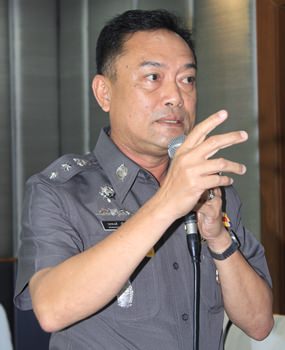 Pol. Col. Worapong Rerngtham, deputy commander of Royal Thai Police Region 2, lectures about laws pertaining to protection of women and children and prosecutions under these laws.