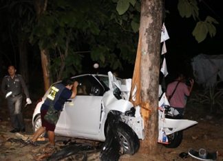 Kamchai Srichan barely escaped a fiery death when he crashed his car into a tree in Plutaluang.