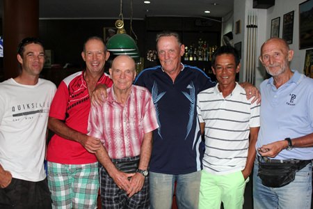Scramble winners David Thomas & Stu Thompson are flanked by third placed Toby Glass & Huw Phillips and runners-up Khun Wichai & Mr. Len.