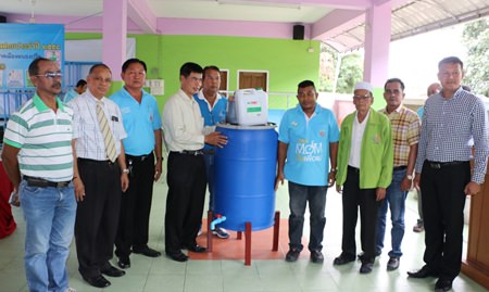 Nongprue officials rallied residents of the Nernplabwan and Rungruang communities to step up their recycling efforts to ease the area’s waste-disposal problem.