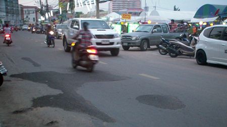 Nongprue Sub-district has completed urgent repairs on Soi Khao Talo.