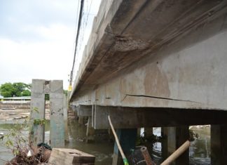 Naklua’s bridge is in need of urgent repair, as erosion has damaged the bridge’s foundation.