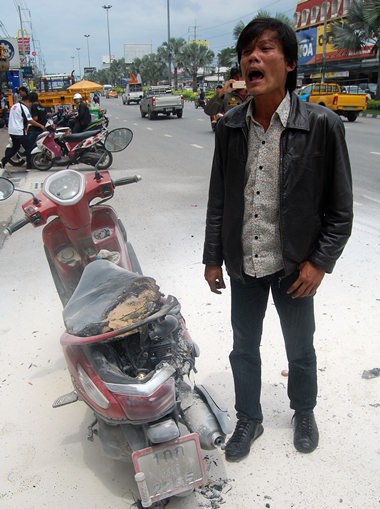 Angry Srisanti Chaiyanusorn somehow reasoned burning his only potential source of income would be a prudent strategy to get back at the dealership.