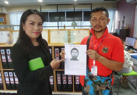 Nongprue police have released this sketch of a man wanted for robbing a woman at gunpoint in Nong Plalai.