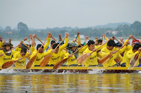 The colourful and exciting annual Pattaya longboat races will be held at Mabprachan Reservoir from November 21-22.