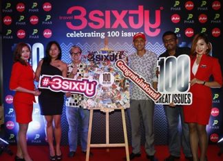 Dato’ Aziz Bakar, Board of Director of AirAsia Berhad revealed the cover of Travel 3sixty°’s 100th issue during the celebratory event.