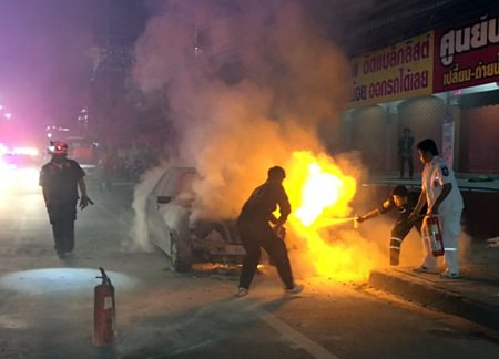 No one was hurt when Wasa Lucksameekarn’s LPG-powered Mercedes-Benz went up in flames on Sukhumvit Road.