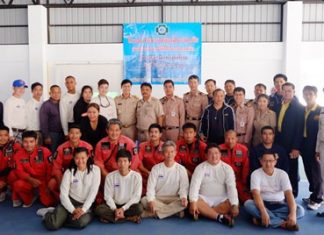 Khet Udomsak trains residents in beach rescues