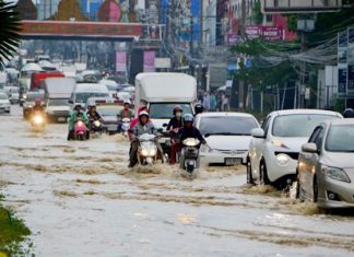 Flood water along North Pattaya Road was about 50cm-1 meter deep. Many other areas were also affected.
