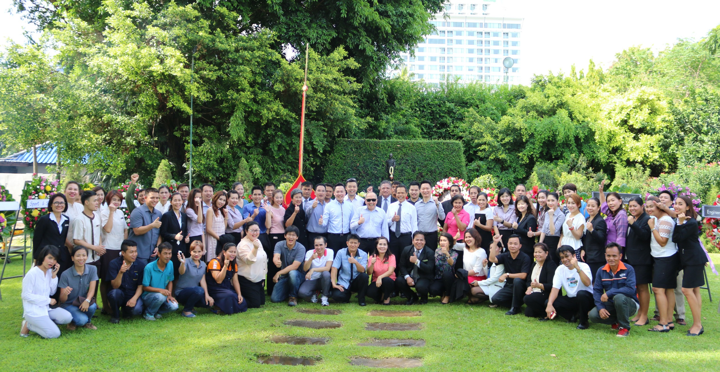 Dusit Thani pays homage to their patron