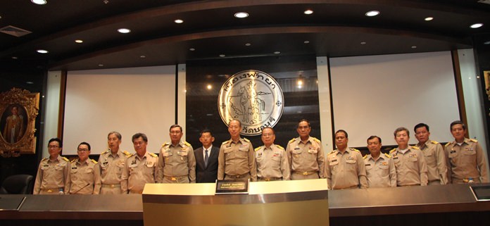 The 12 appointed members of Pattaya’s new governing board (aka city council) were installed at a formal ceremony at city hall last week.