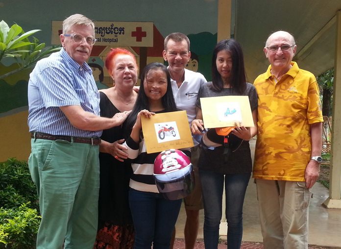 (From left) Martin Brands, Sunshine Director Geraldine Cox, Waeow, Rudolf Hofer, Thy and Horst Schweitzer. Geraldine Cox, the very colorful director of Sunshine Cambodia, will be in Pattaya for a few weeks later this year to prepare her next book.