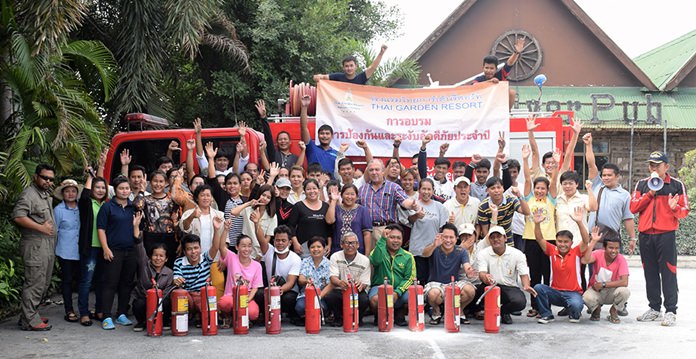 On Monday, July 4th, the Thai Garden Resort held its annual fire prevention training in cooperation with the Pattaya City Fire Department.
