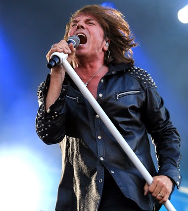 Joey Tempest of Europe goes full throttle.