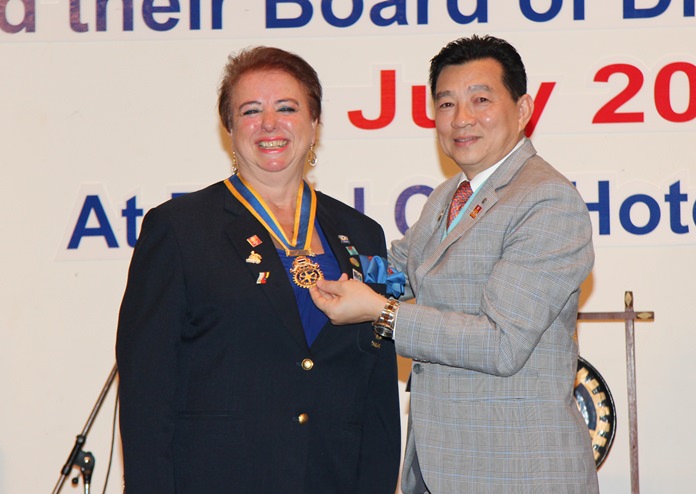 Dzenana Popin installed as President of Rotary Club of Jomtien-Pattaya.